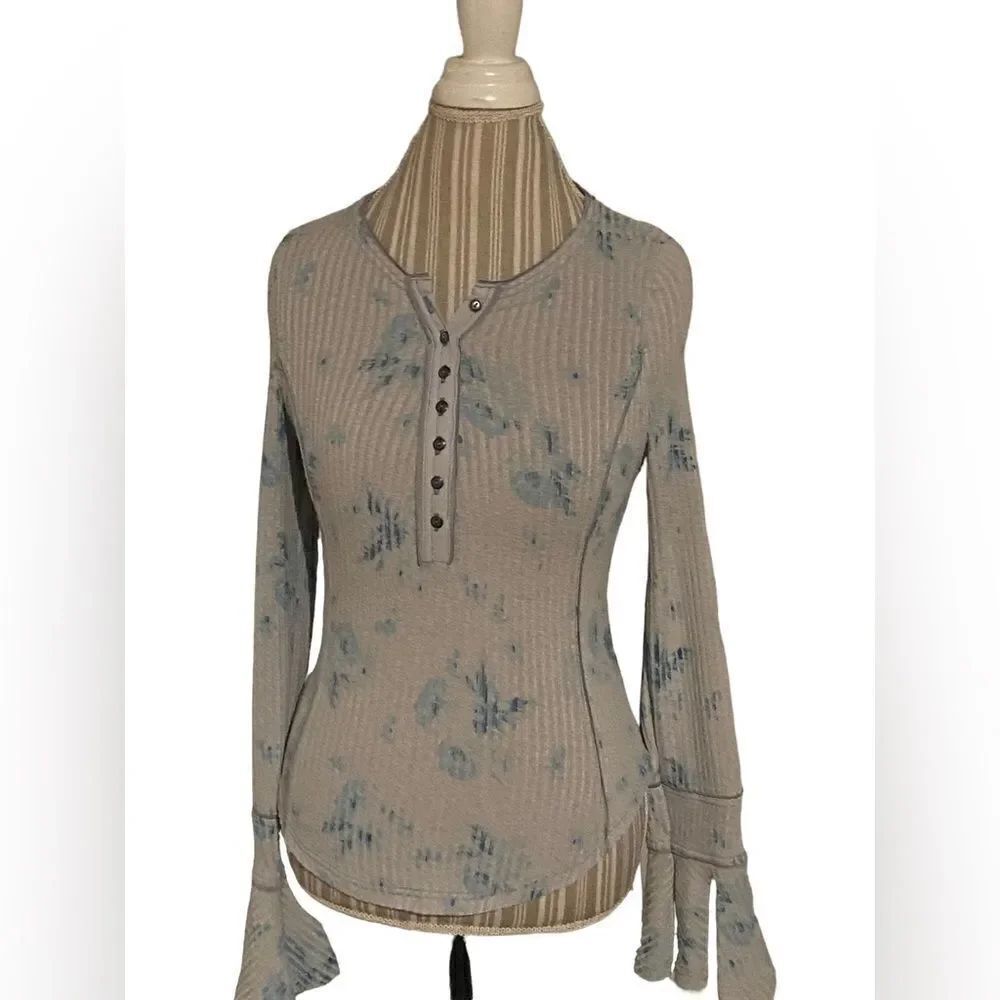 Free Leople too perfect condition size small see pics